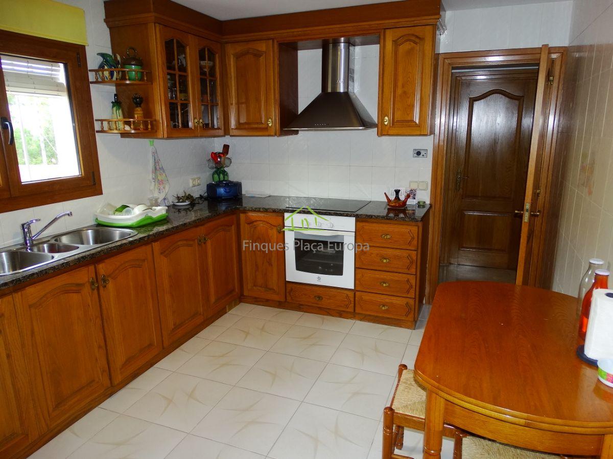 Продажа от

 Домa на Santa Cristina D´aro