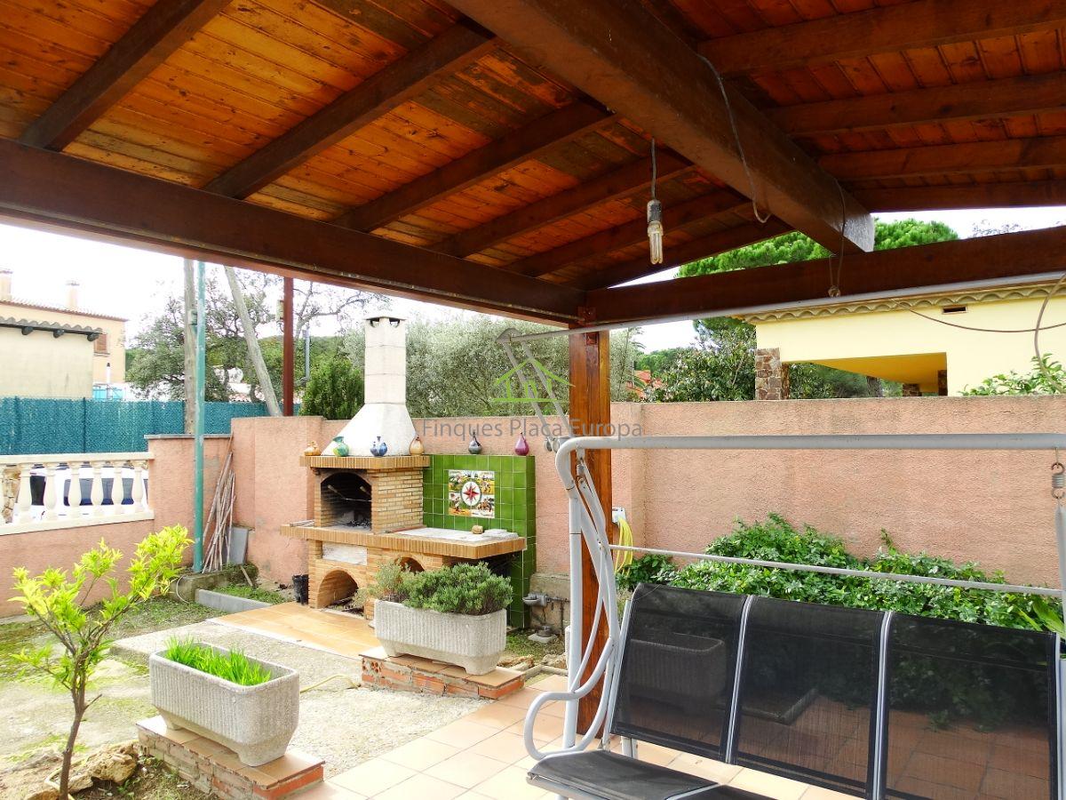 Продажа от

 Домa на Santa Cristina D´aro