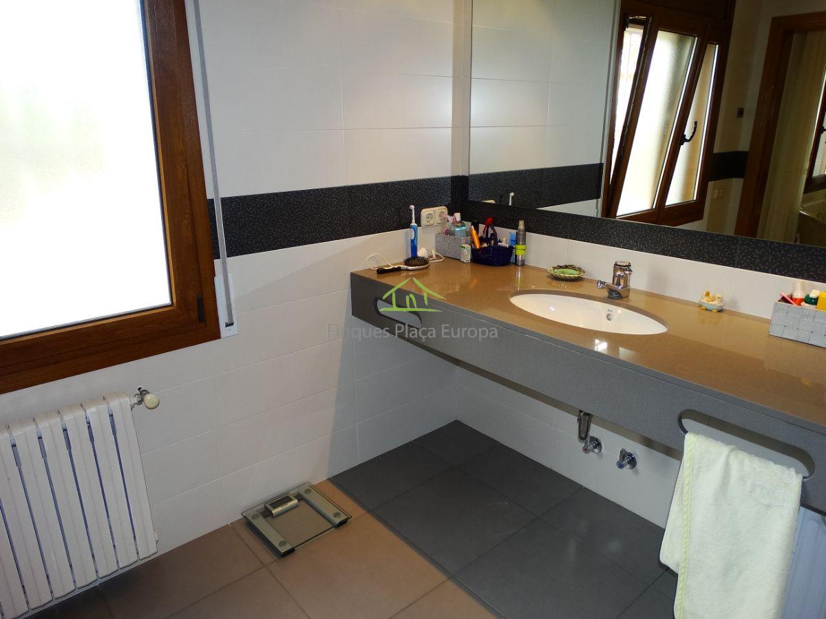 Продажа от

 Домa на Santa Cristina D´aro