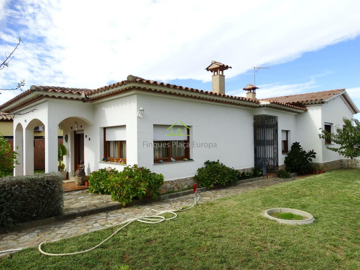 Продажа от

 Домa на Santa Cristina D´aro