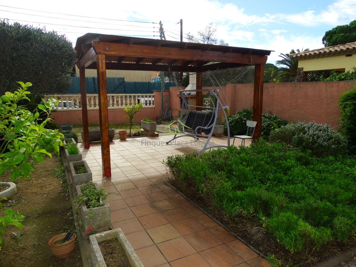 Продажа от

 Домa на Santa Cristina D´aro