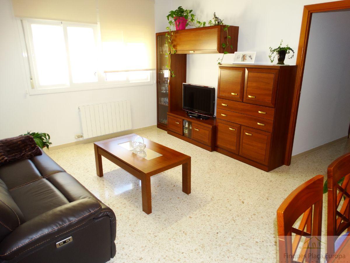 For sale of apartment in Llagostera
