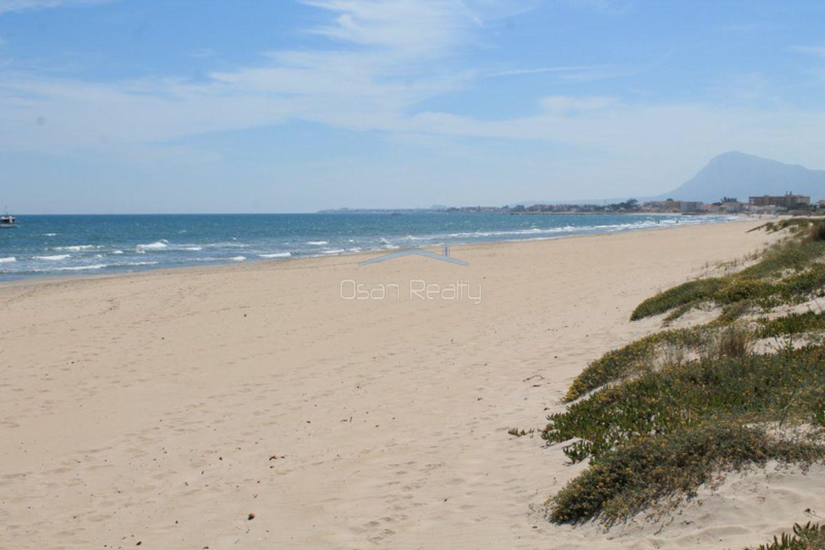 Zu verkaufen von chalet in
 Dénia