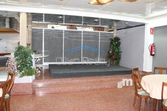For sale of commercial in Dénia