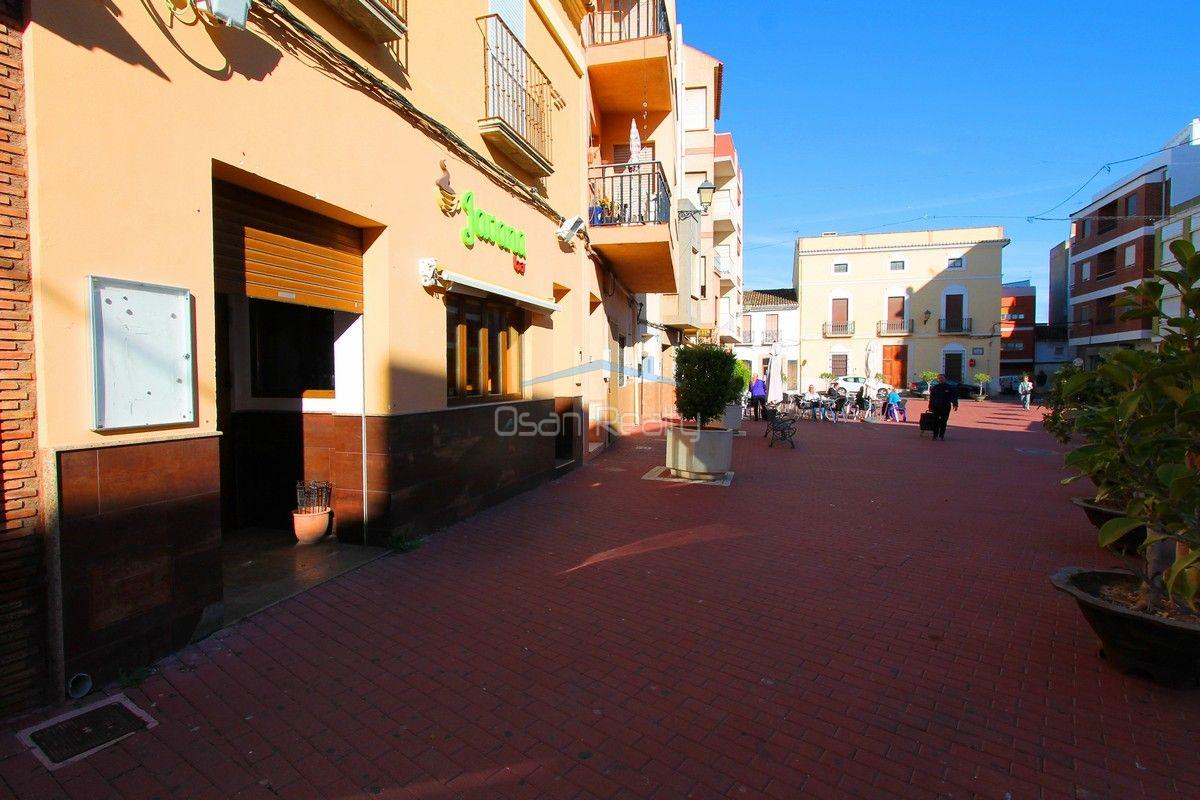 Venta de local comercial en El Verger