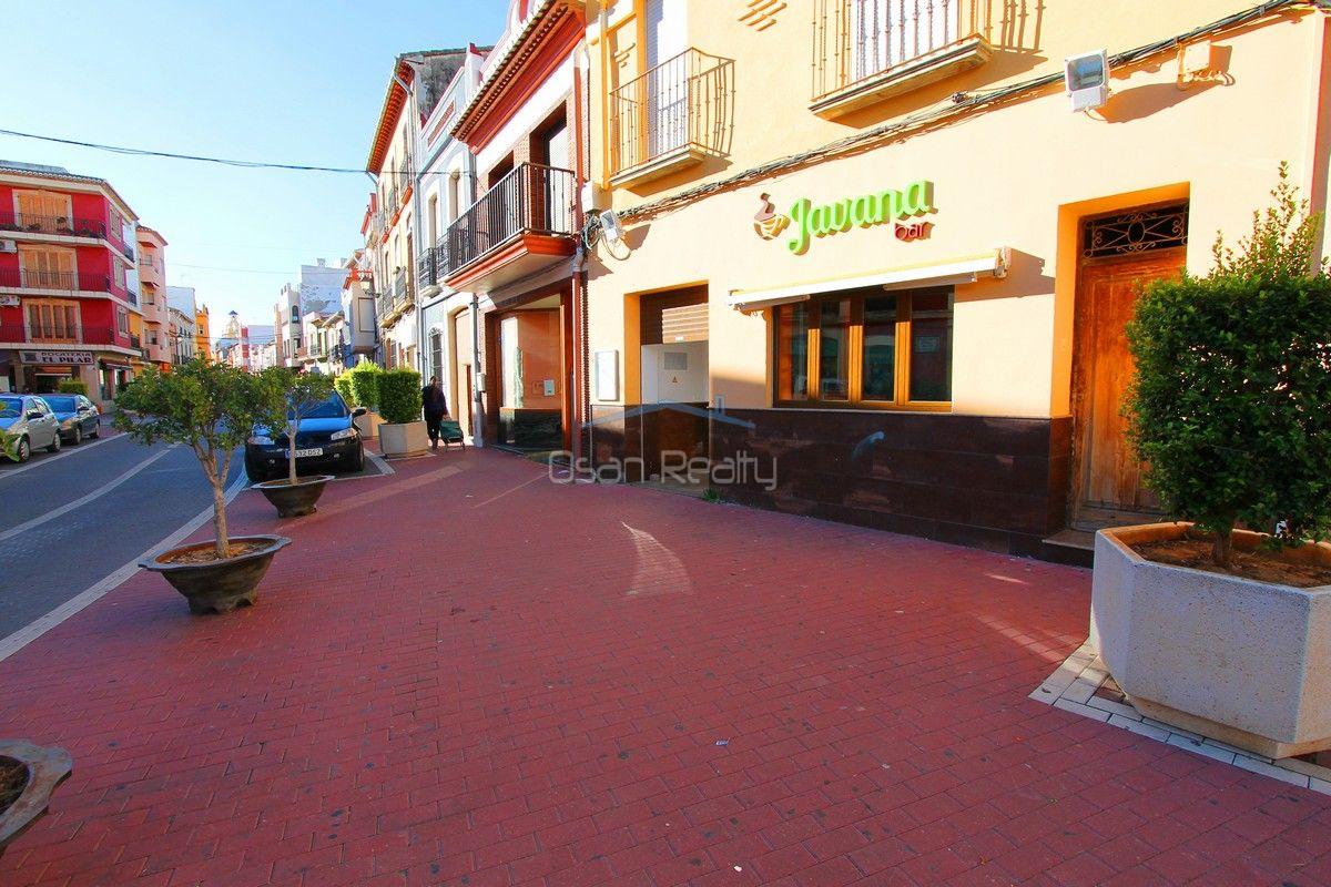 Venta de local comercial en El Verger