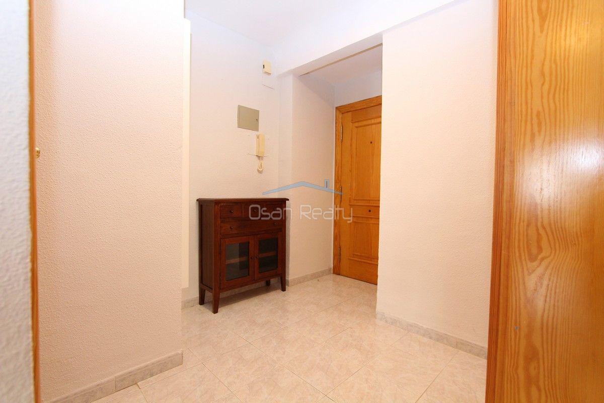 Piso, 89 m2, 2 dormitorios, 1 ba\u00f1os, NoBuen estado, Exterior, plant.