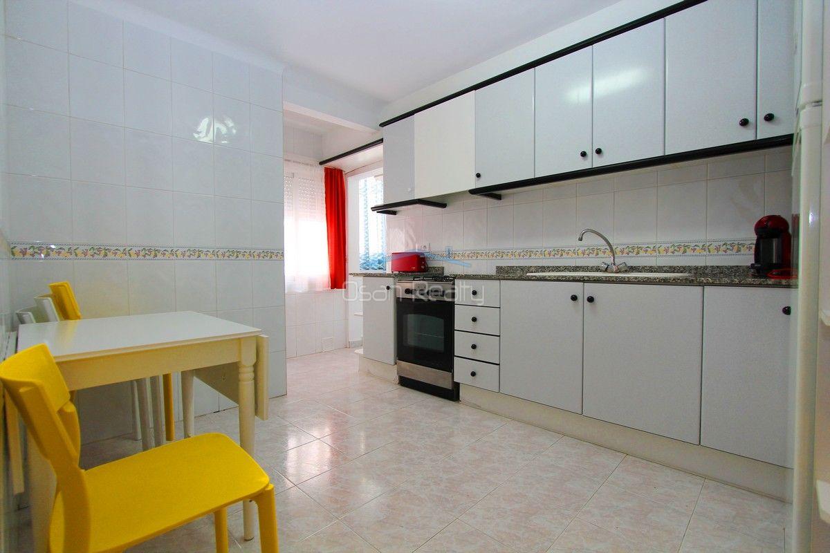 Piso, 89 m2, 2 dormitorios, 1 ba\u00f1os, NoBuen estado, Exterior, plant.