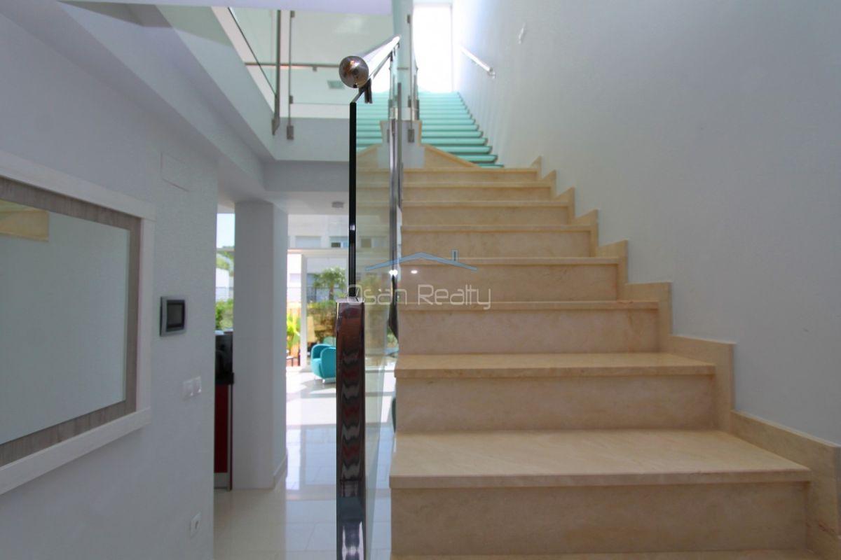 Casa, Adosado, 167 m2, 90 Metros de parcela, 3 dormitorios, 3 ba\u00f1os.