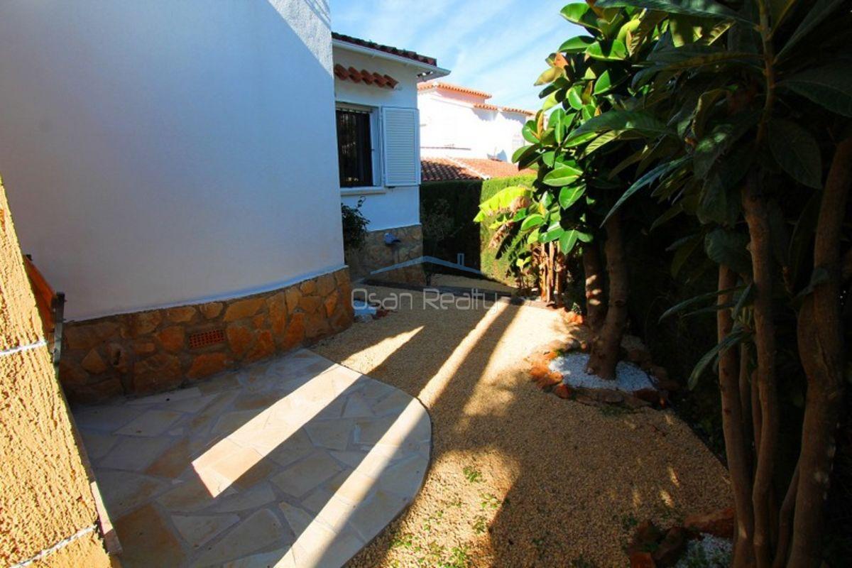 For sale of chalet in Dénia