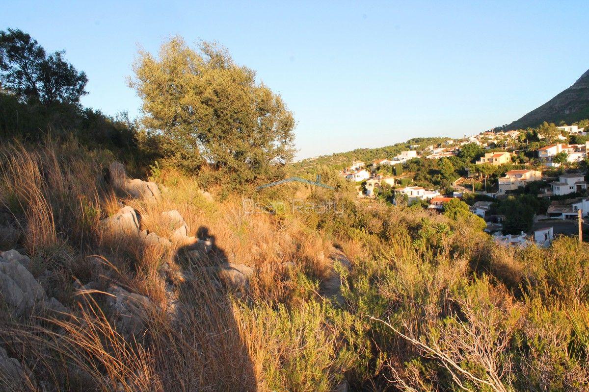 For sale of land in Dénia