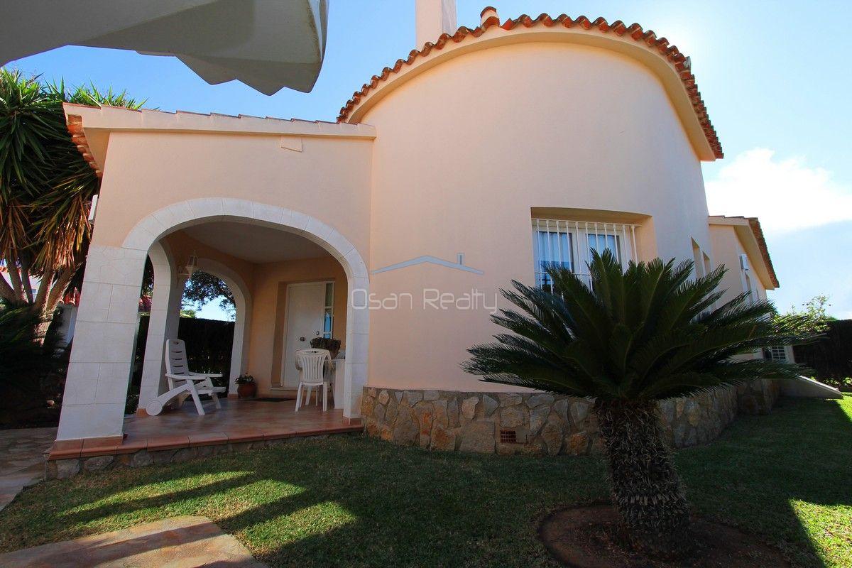 For sale of chalet in Dénia