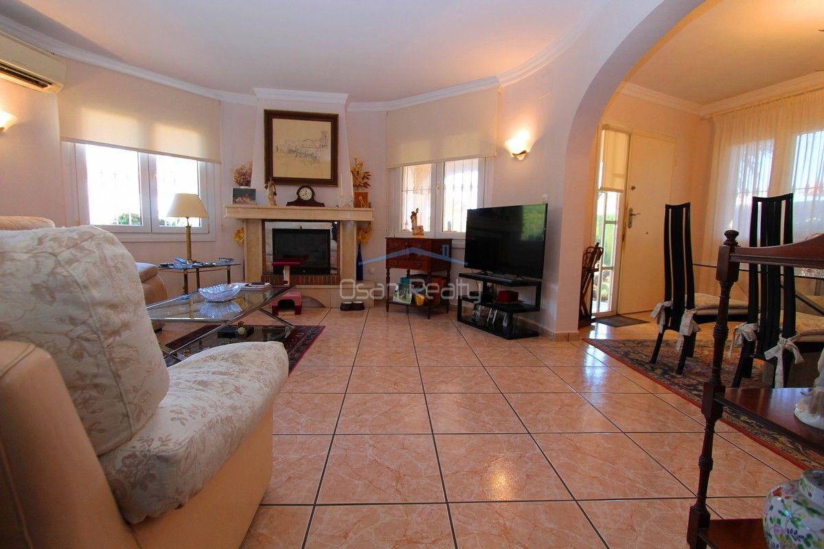 For sale of chalet in Dénia