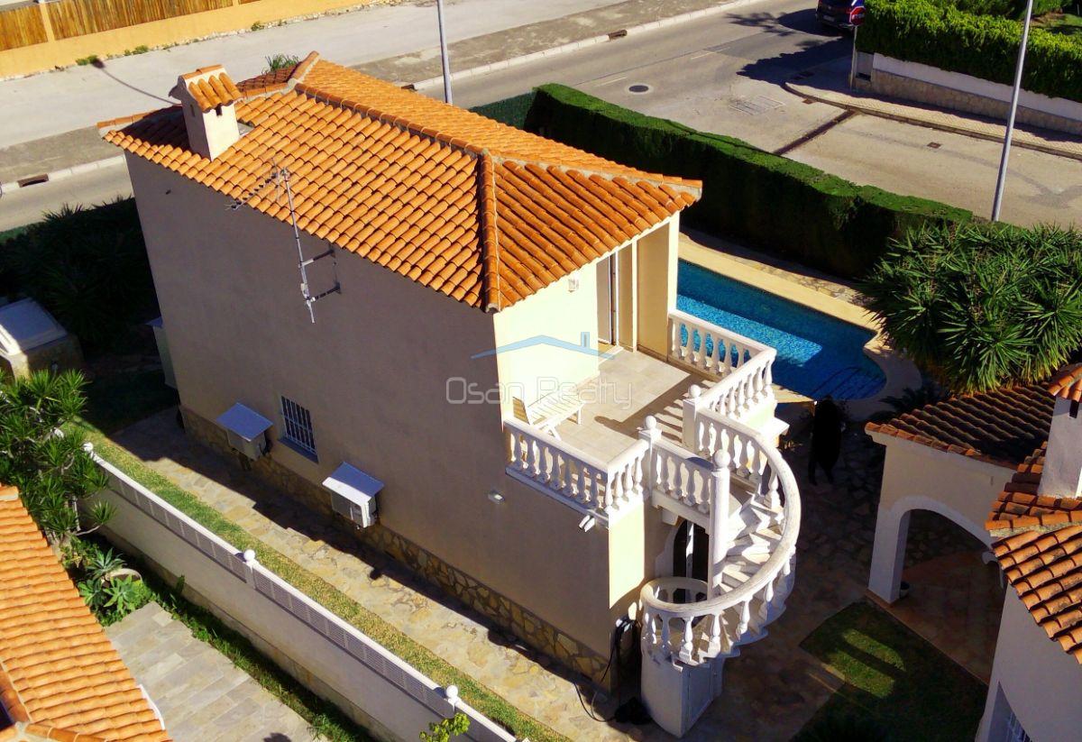 For sale of chalet in Dénia