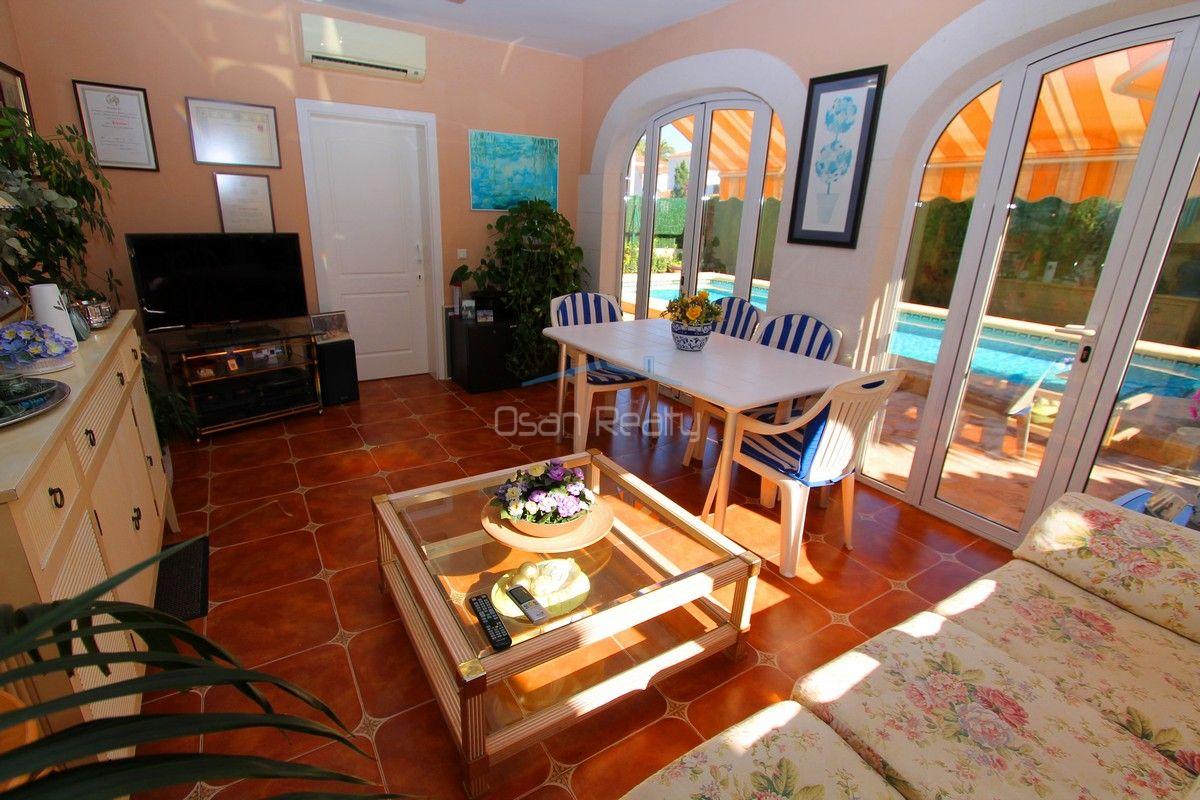 For sale of chalet in Dénia