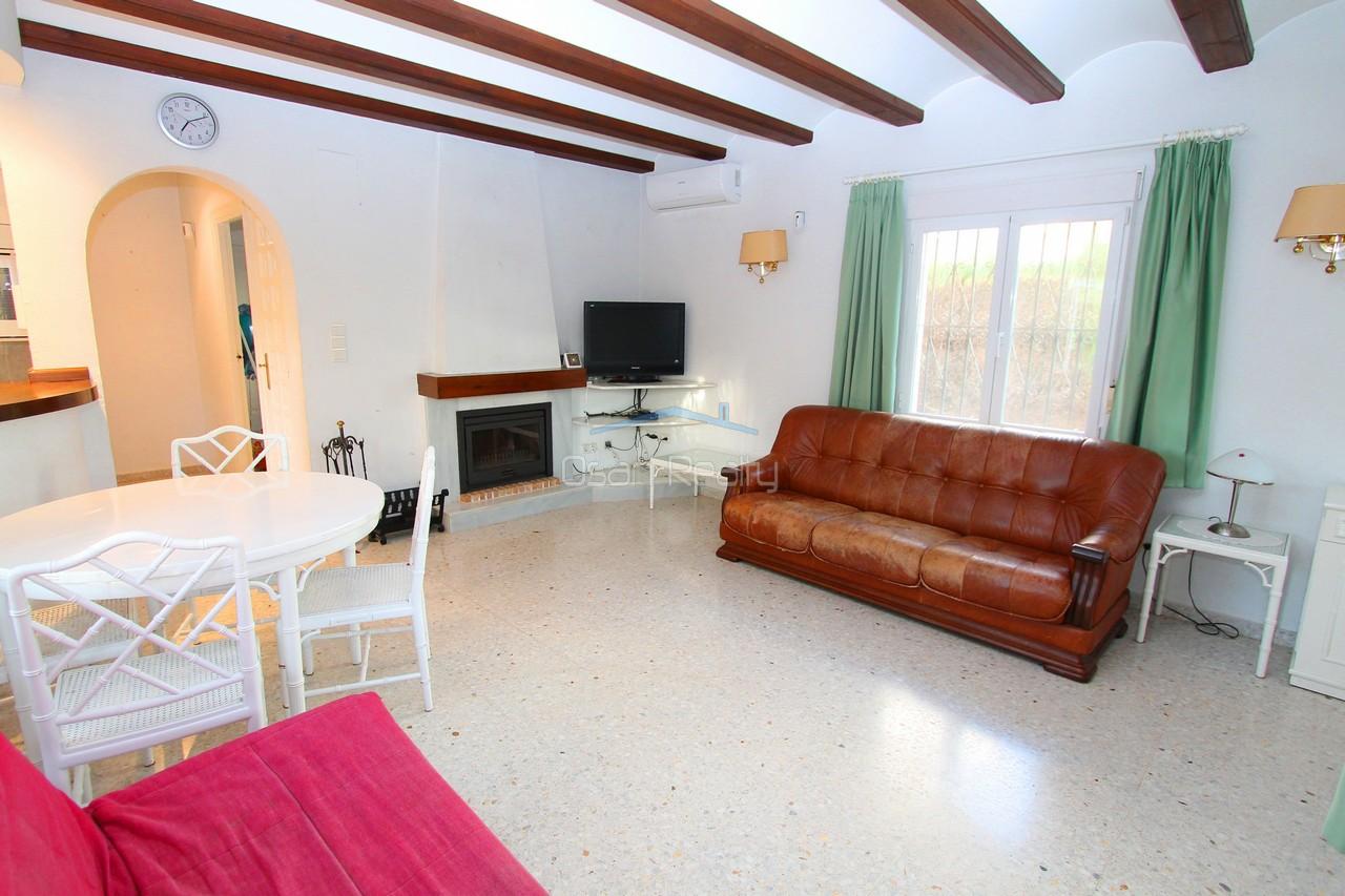 Chalet, Independiente, 94 m2, 371 Metros de parcela, 2 dormitorios, 2 ba.