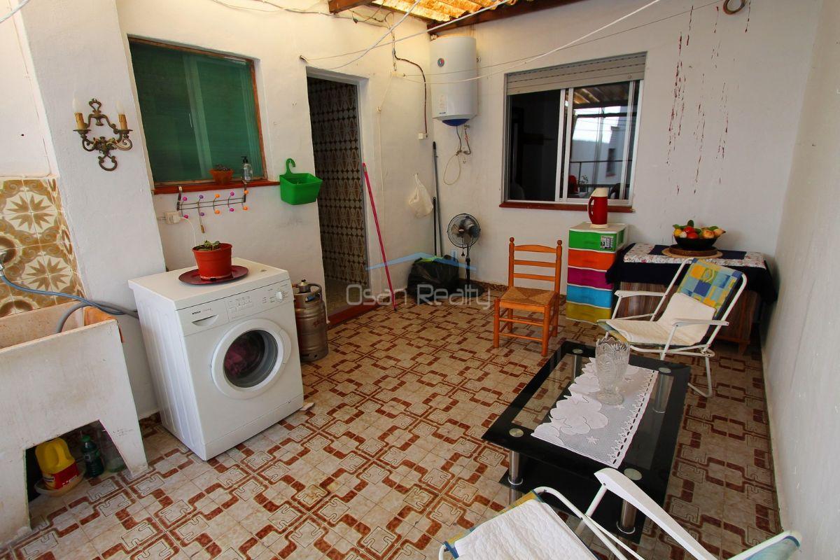 Casa, De pueblo, 260 m2, 6 dormitorios, 2 ba\u00f1os, NoSemi reformado, .