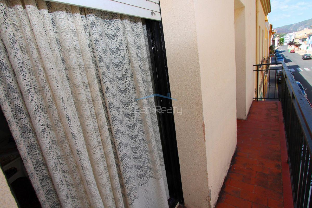 Casa, De pueblo, 260 m2, 6 dormitorios, 2 ba\u00f1os, NoSemi reformado, .