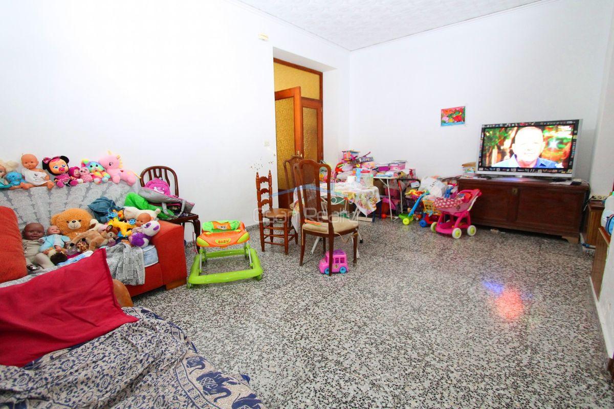 For sale of house in Pego