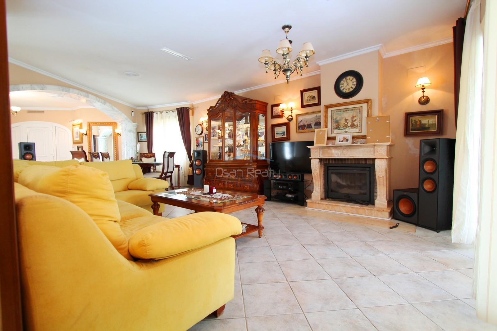 For sale of chalet in Dénia