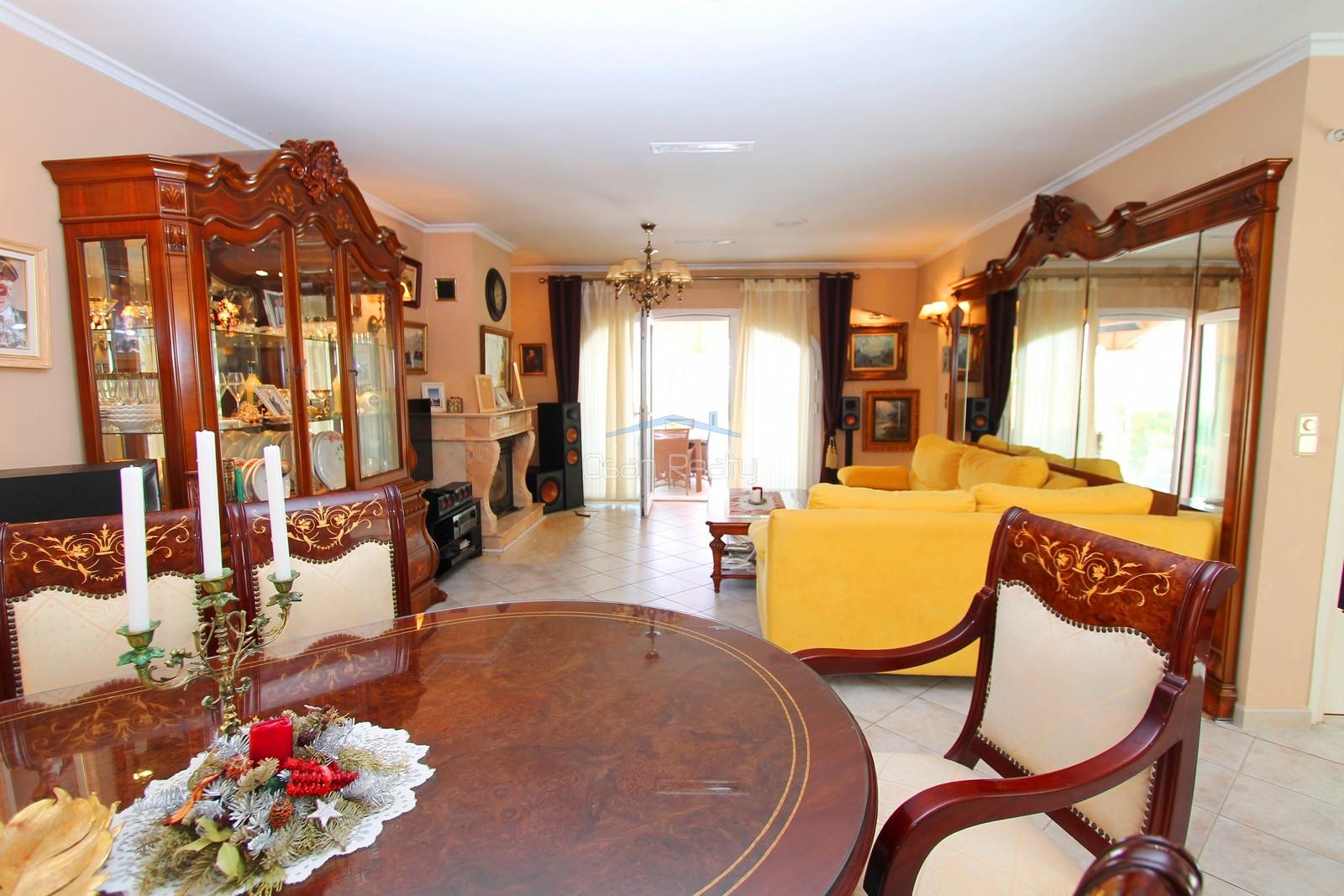 For sale of chalet in Dénia