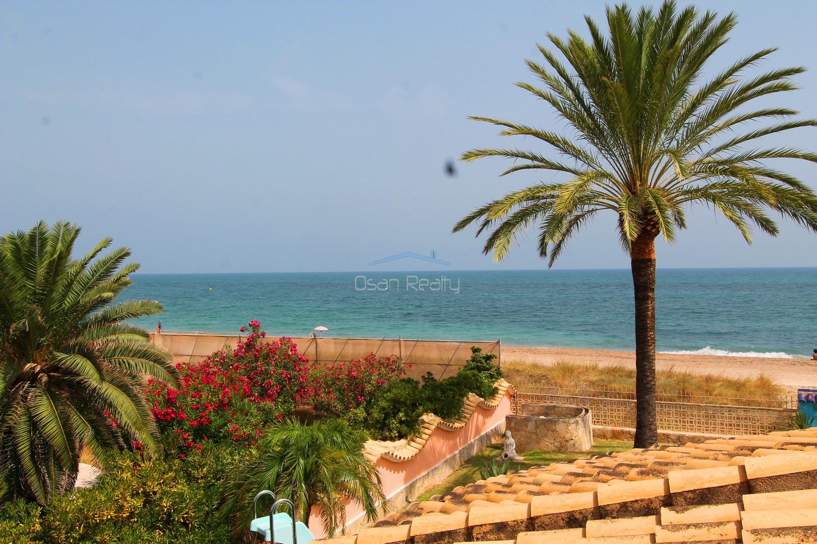 Zu verkaufen von chalet in
 Dénia