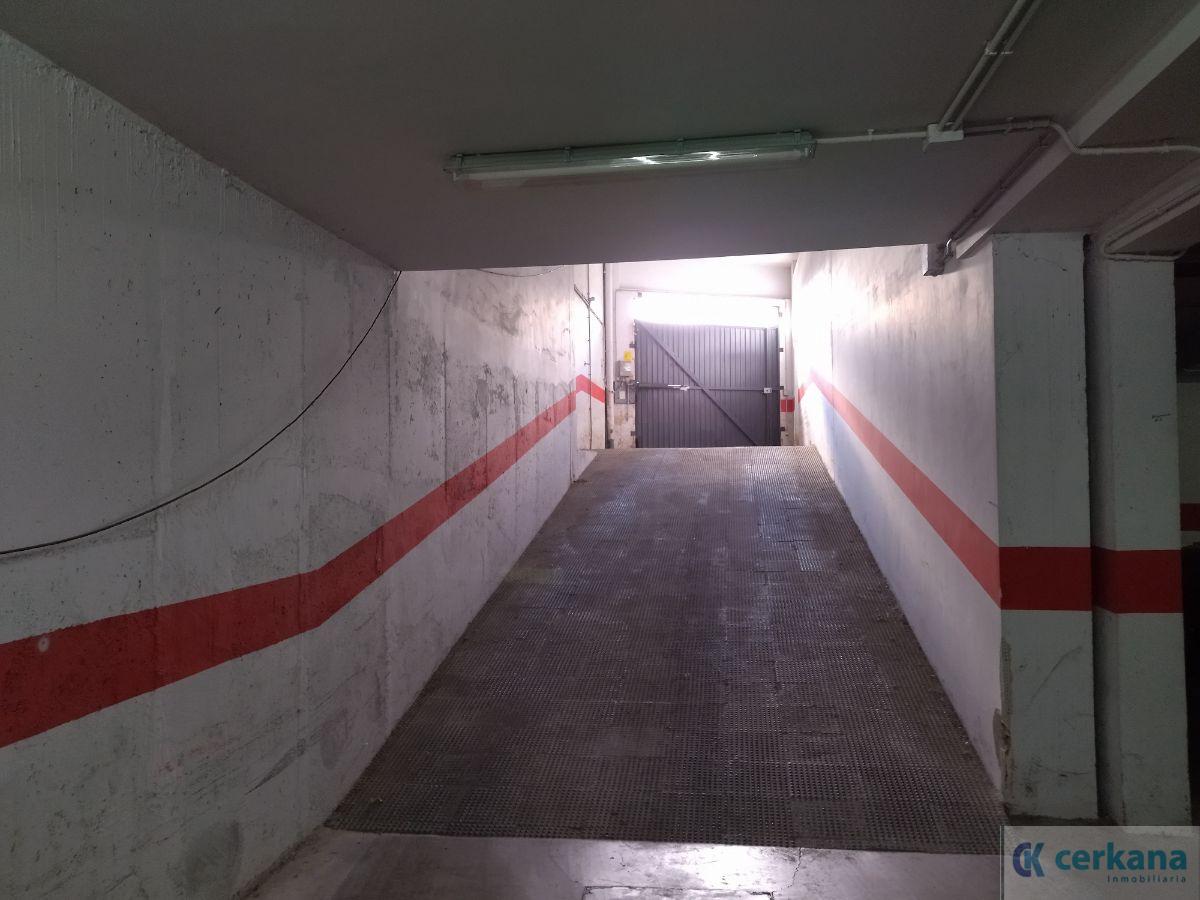 For sale of commercial in Gines