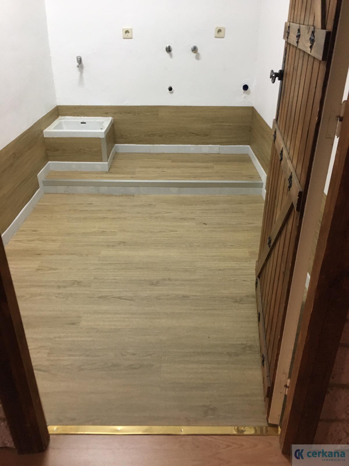For rent of house in Gines