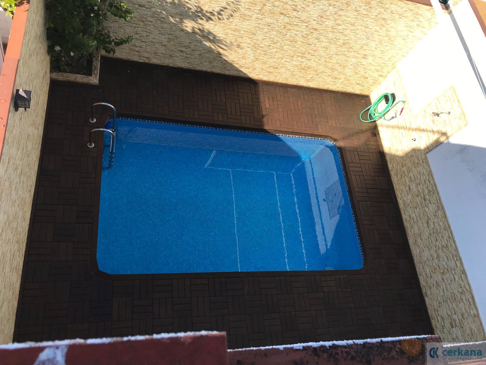 For rent of house in Gines