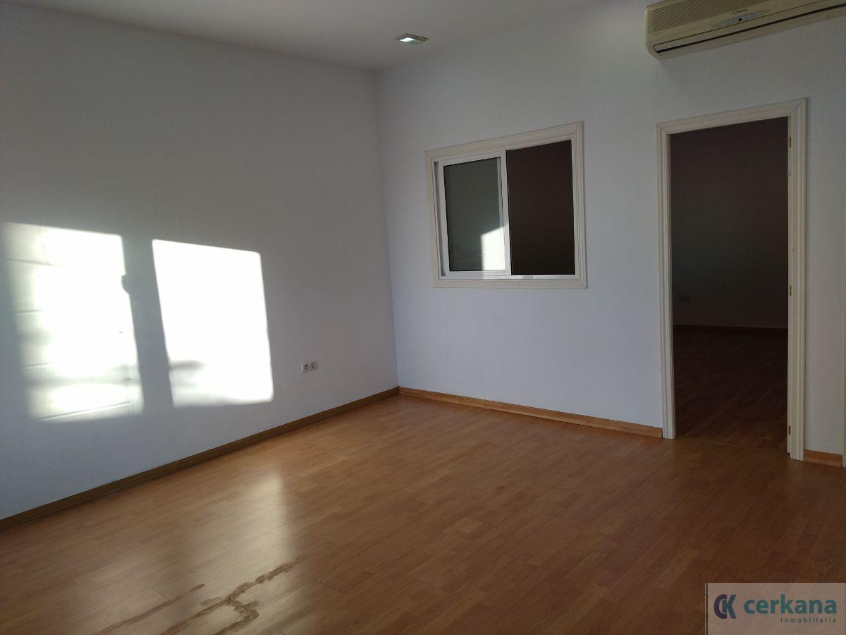 Alquiler de local comercial en Gines