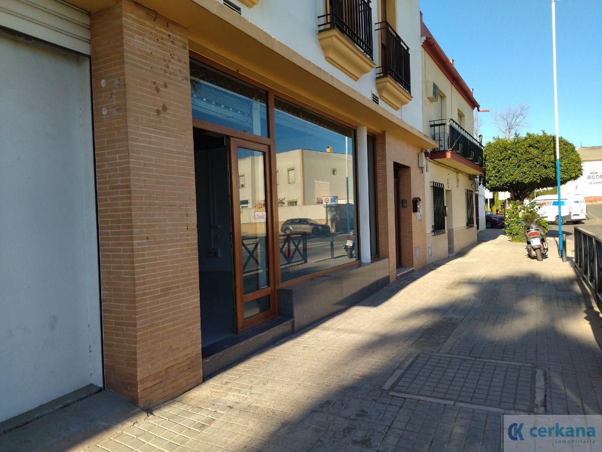 For rent of commercial in Villanueva del Ariscal