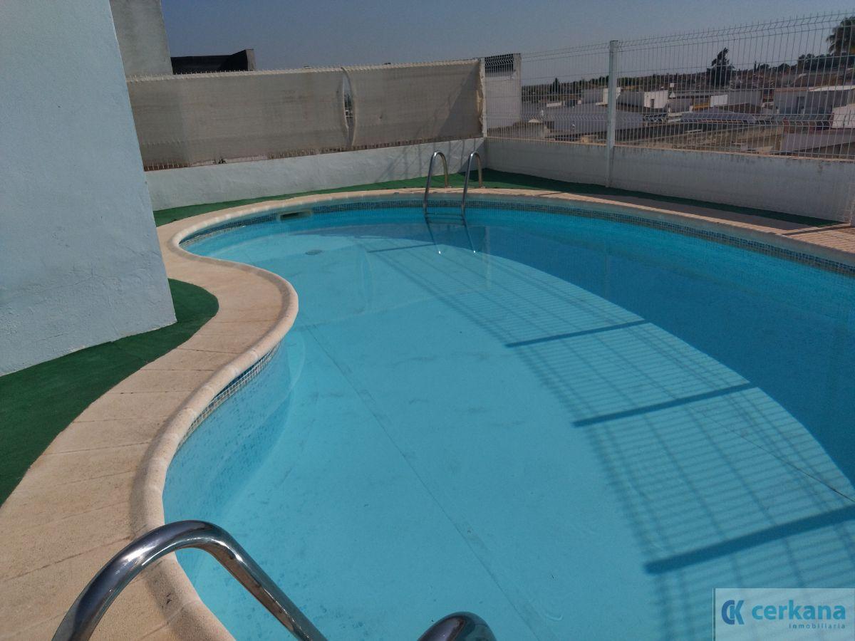 For sale of penthouse in Espartinas