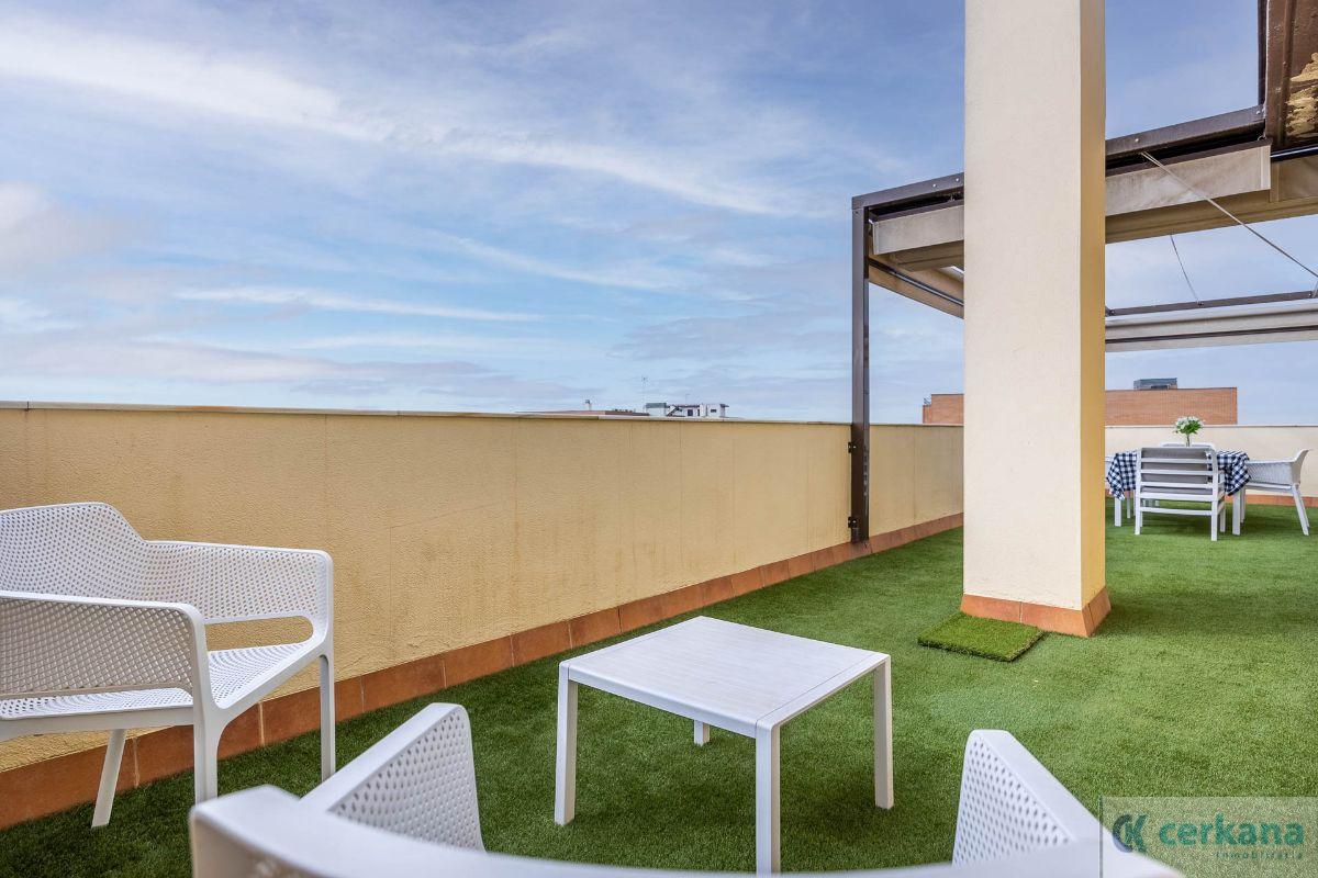 For rent of penthouse in Mairena del Aljarafe