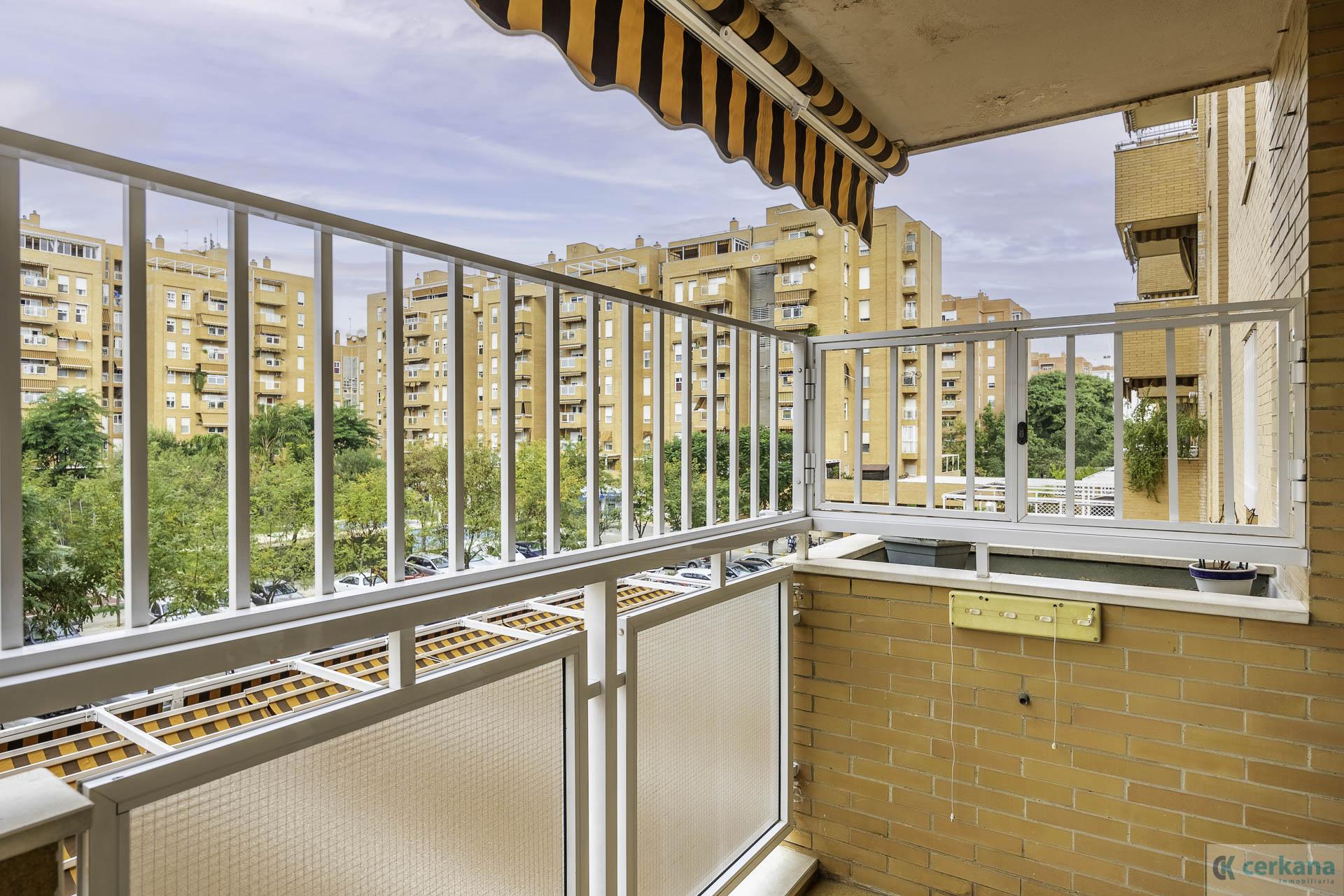 For sale of flat in Sevilla