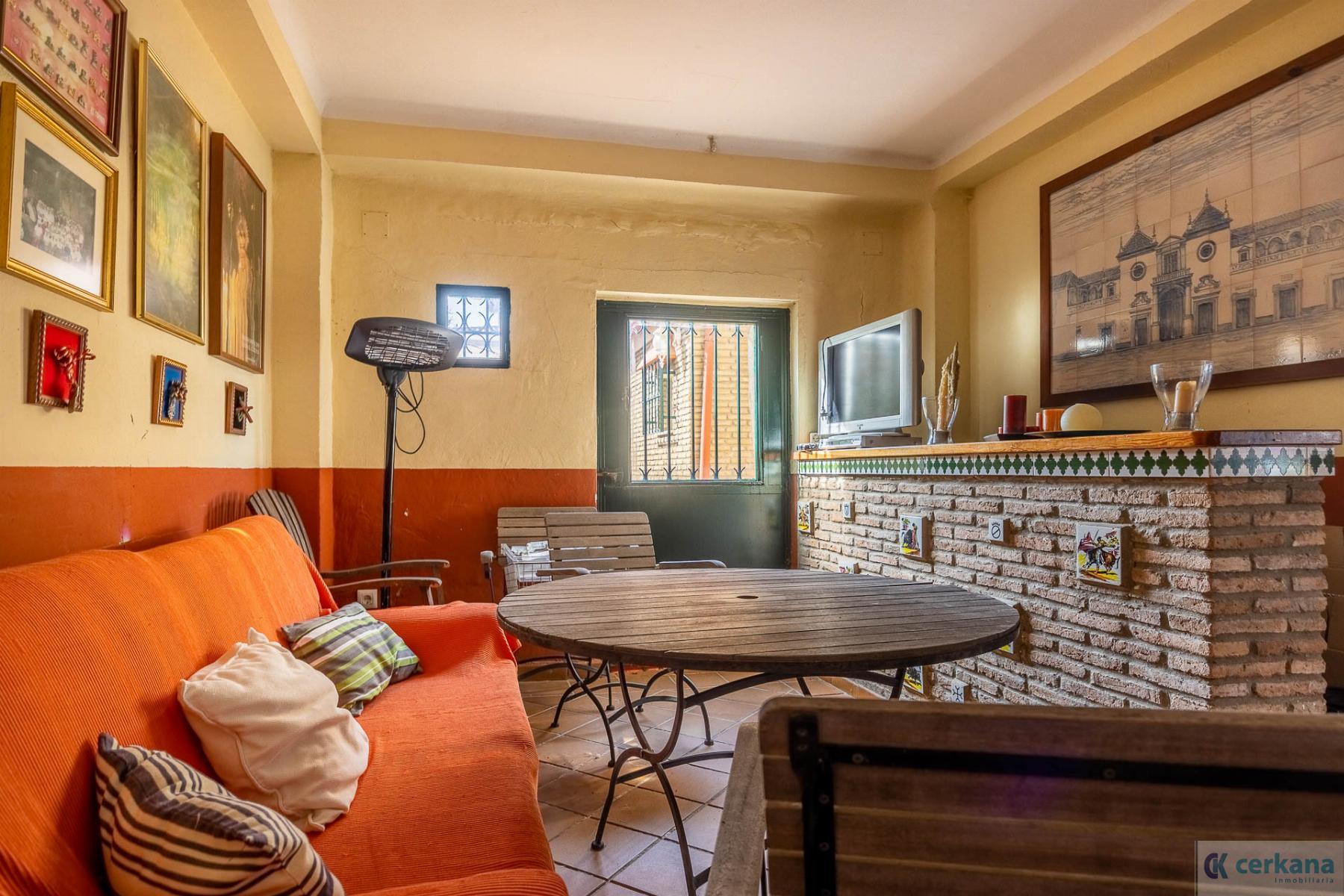 For sale of chalet in Valencina de la Concepción