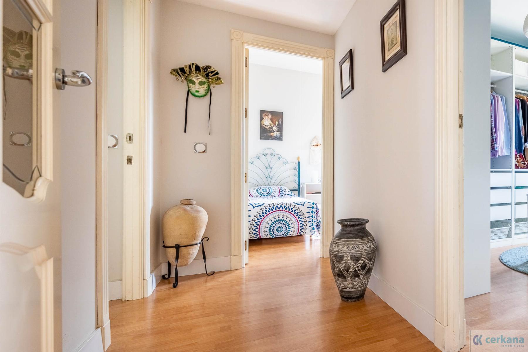 For sale of chalet in Valencina de la Concepción