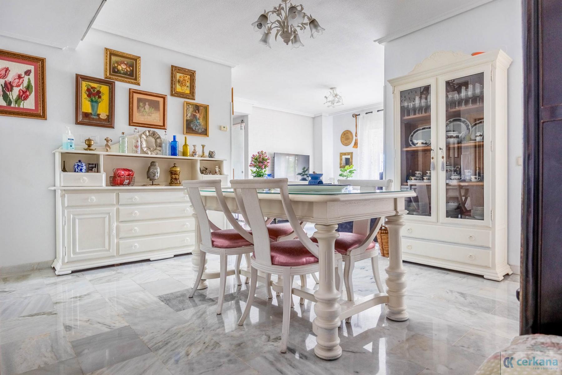 For sale of flat in Sevilla