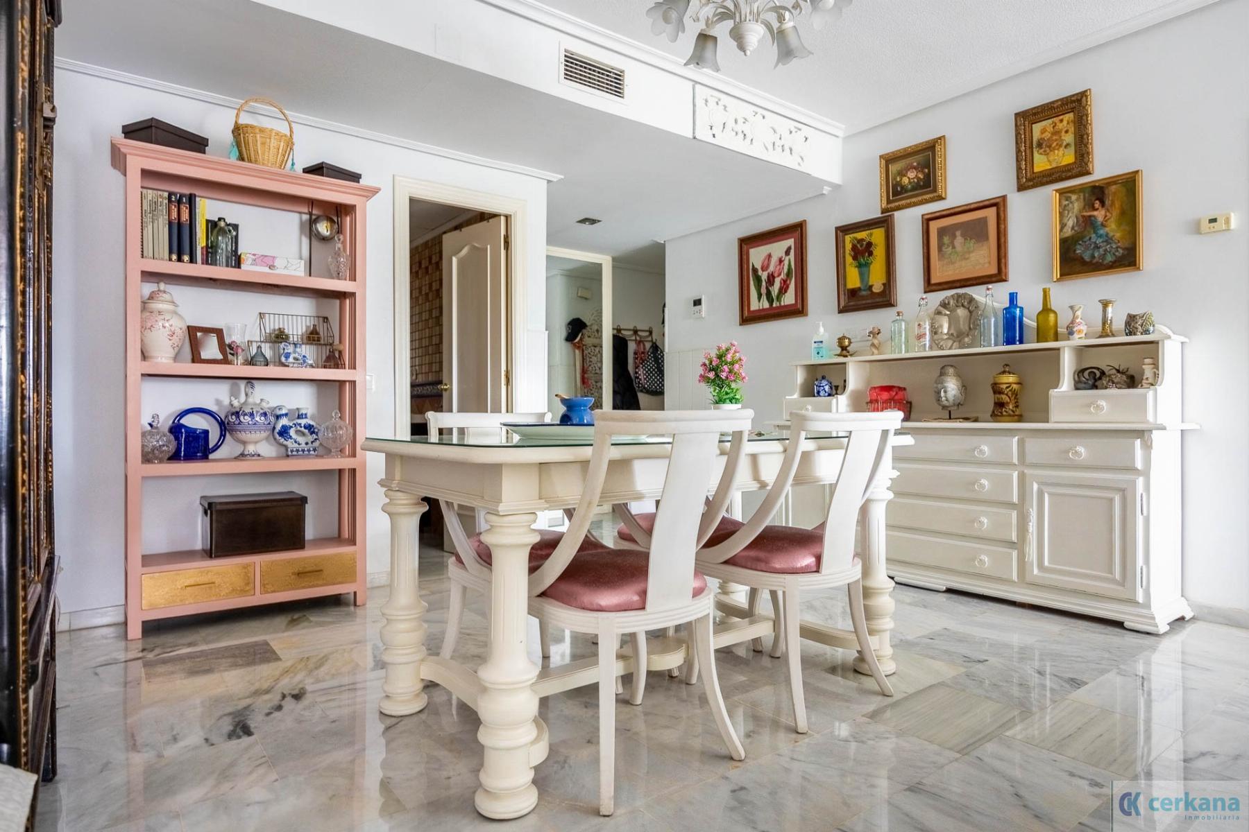 For sale of flat in Sevilla