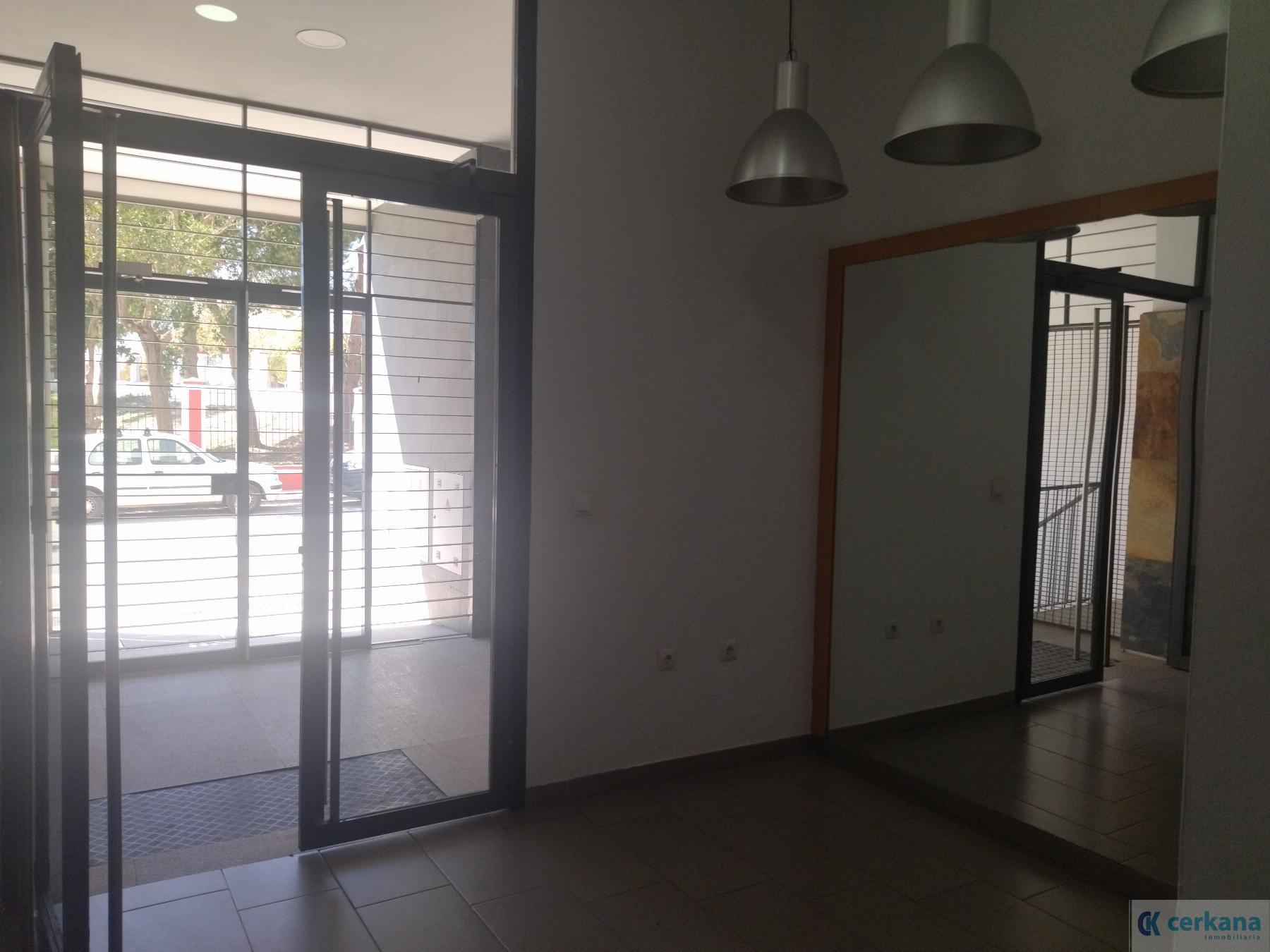 For sale of flat in Pilas