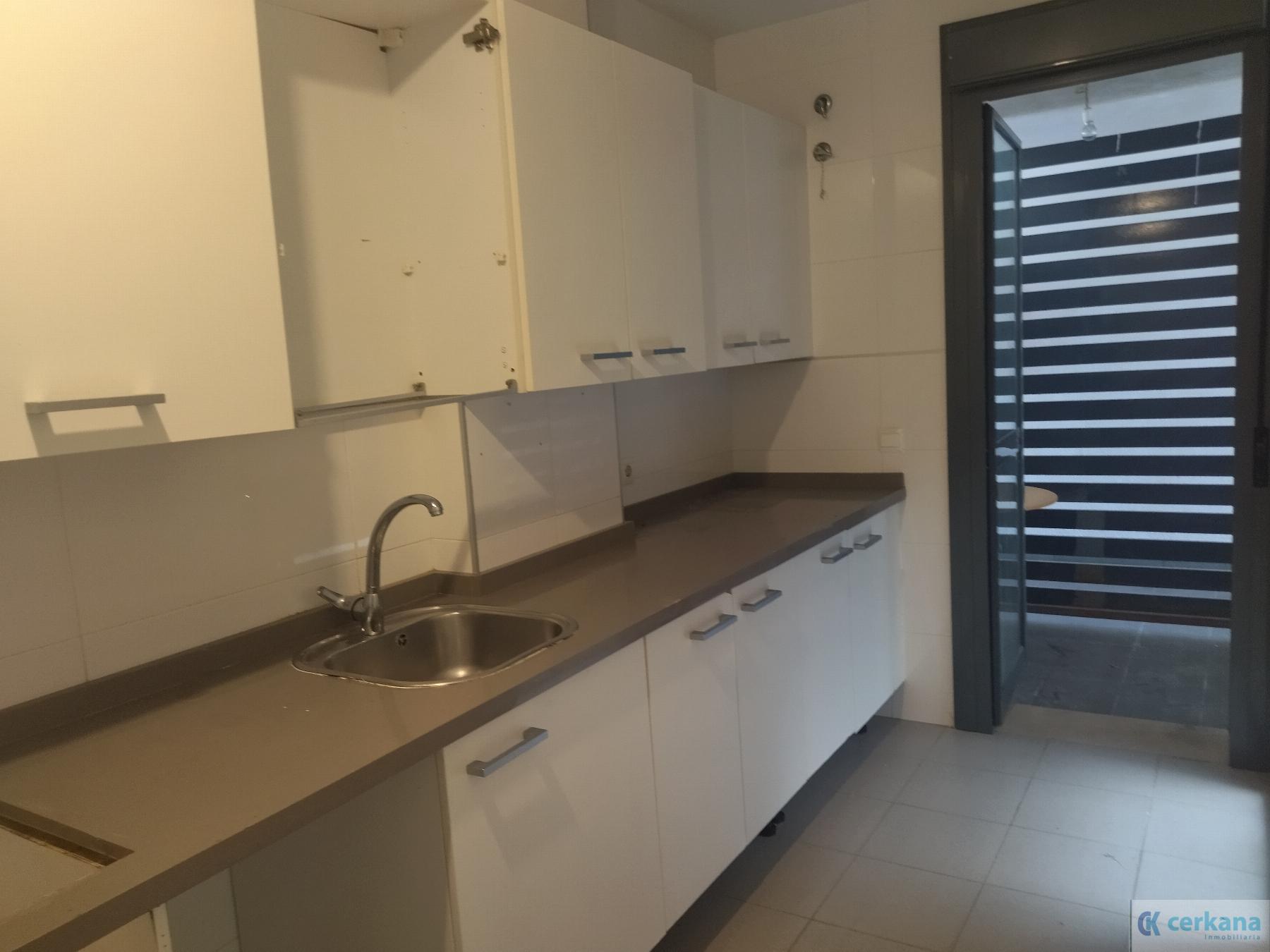 For sale of flat in Pilas