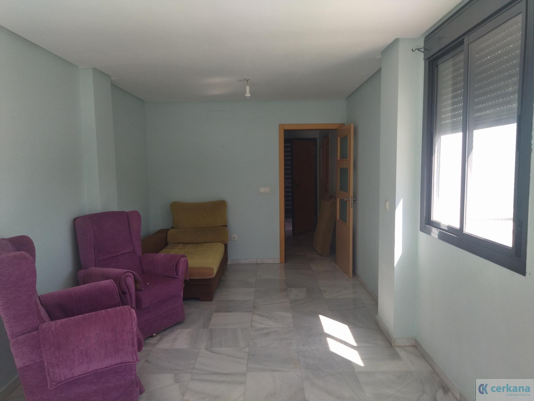 For sale of flat in Pilas