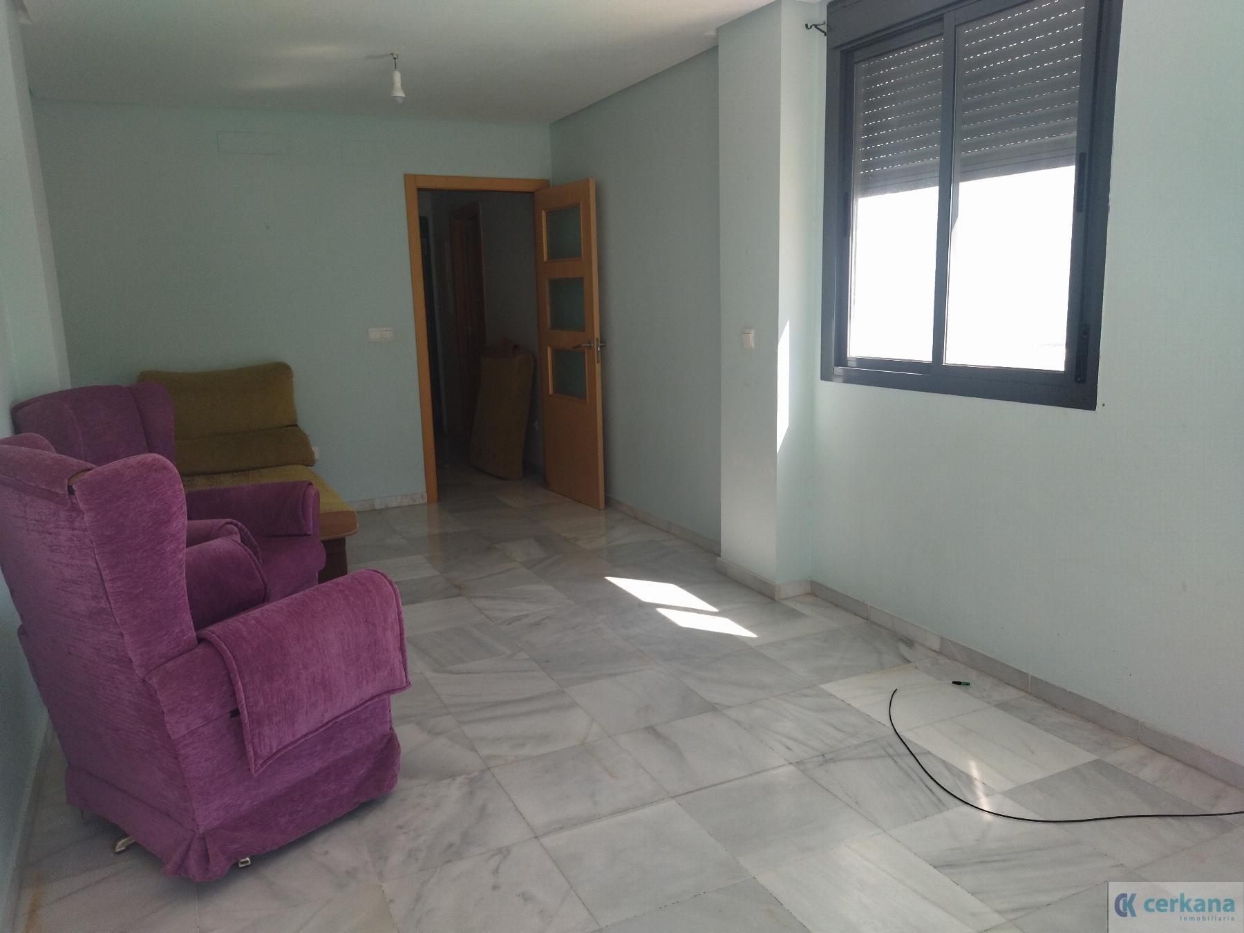For sale of flat in Pilas