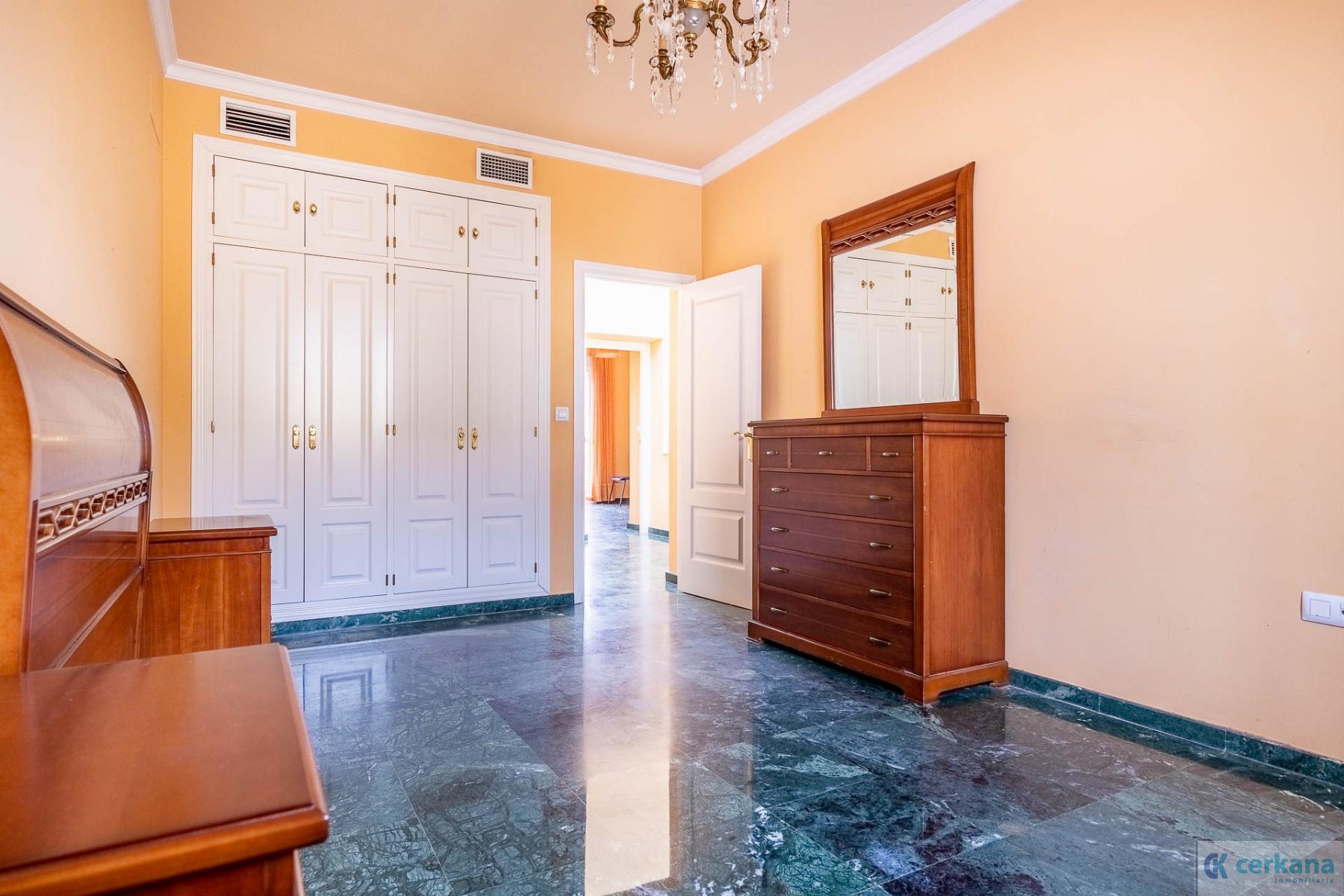 Venta de casa en Gines