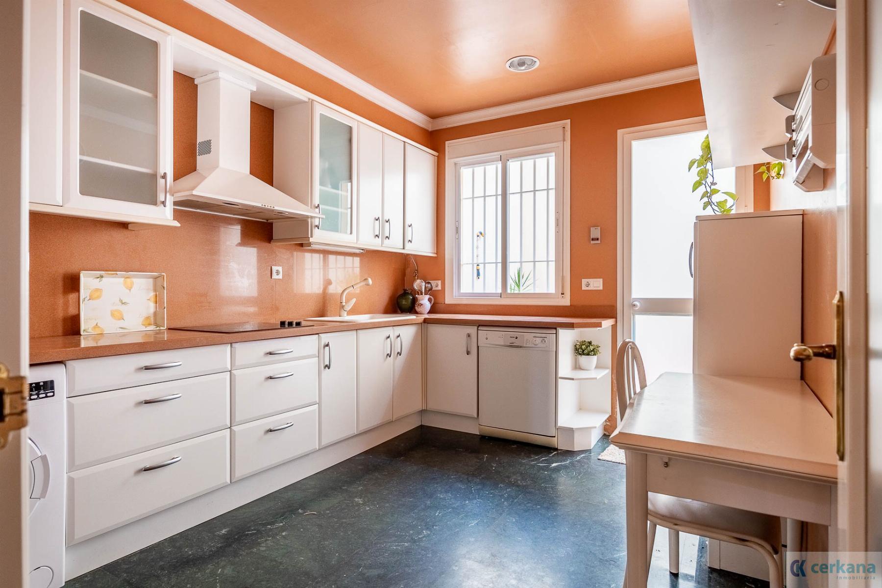 Venta de casa en Gines