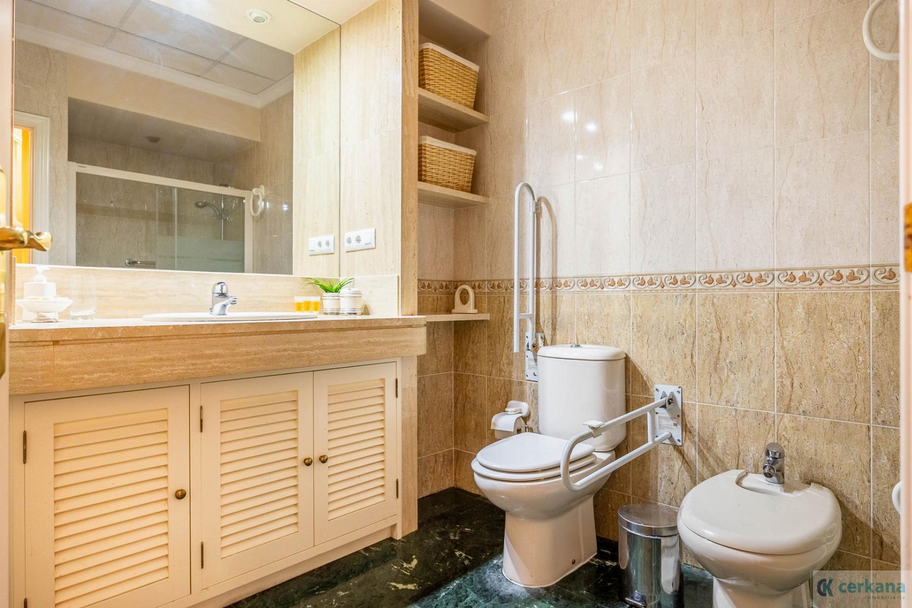 Venta de casa en Gines