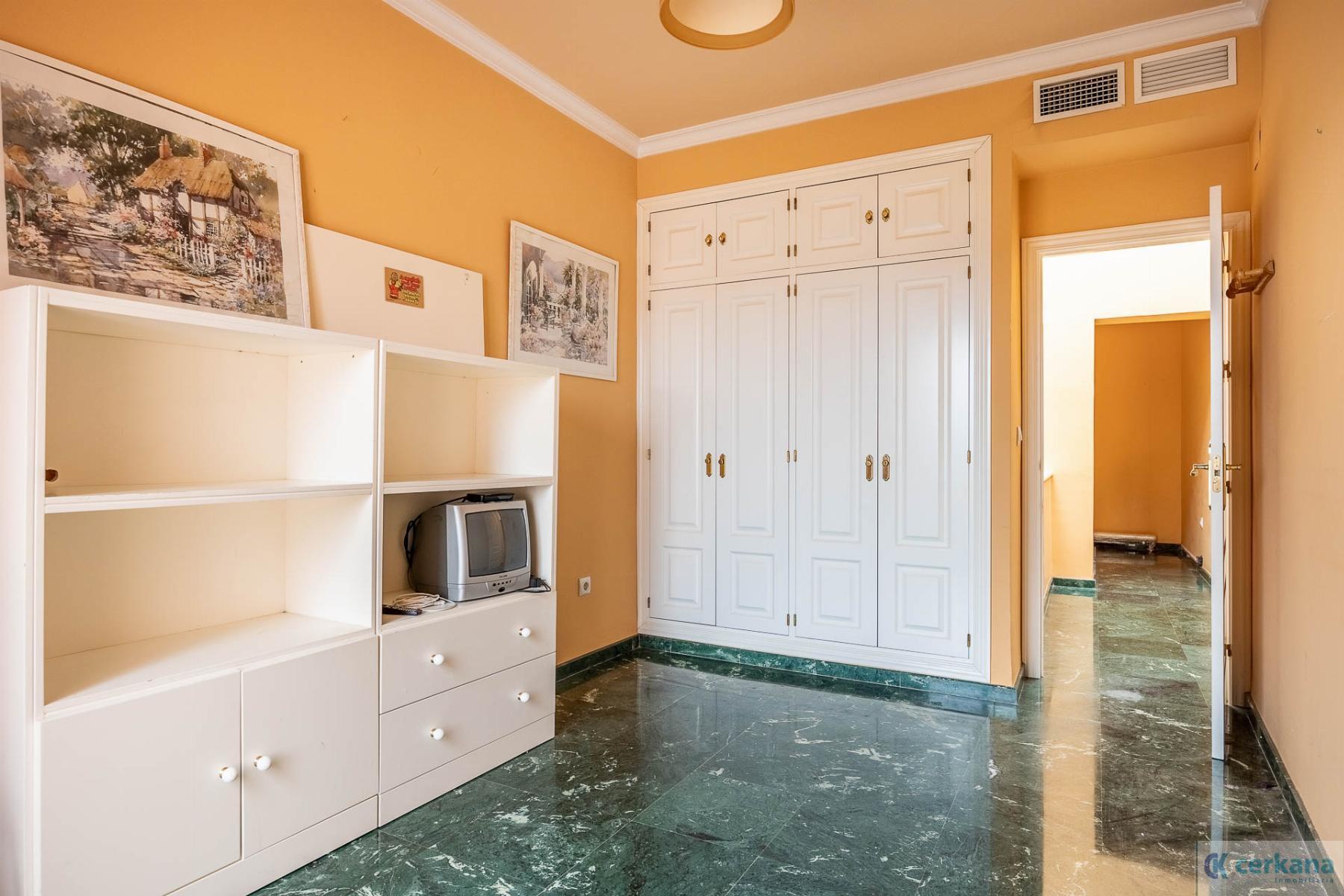 Venta de casa en Gines