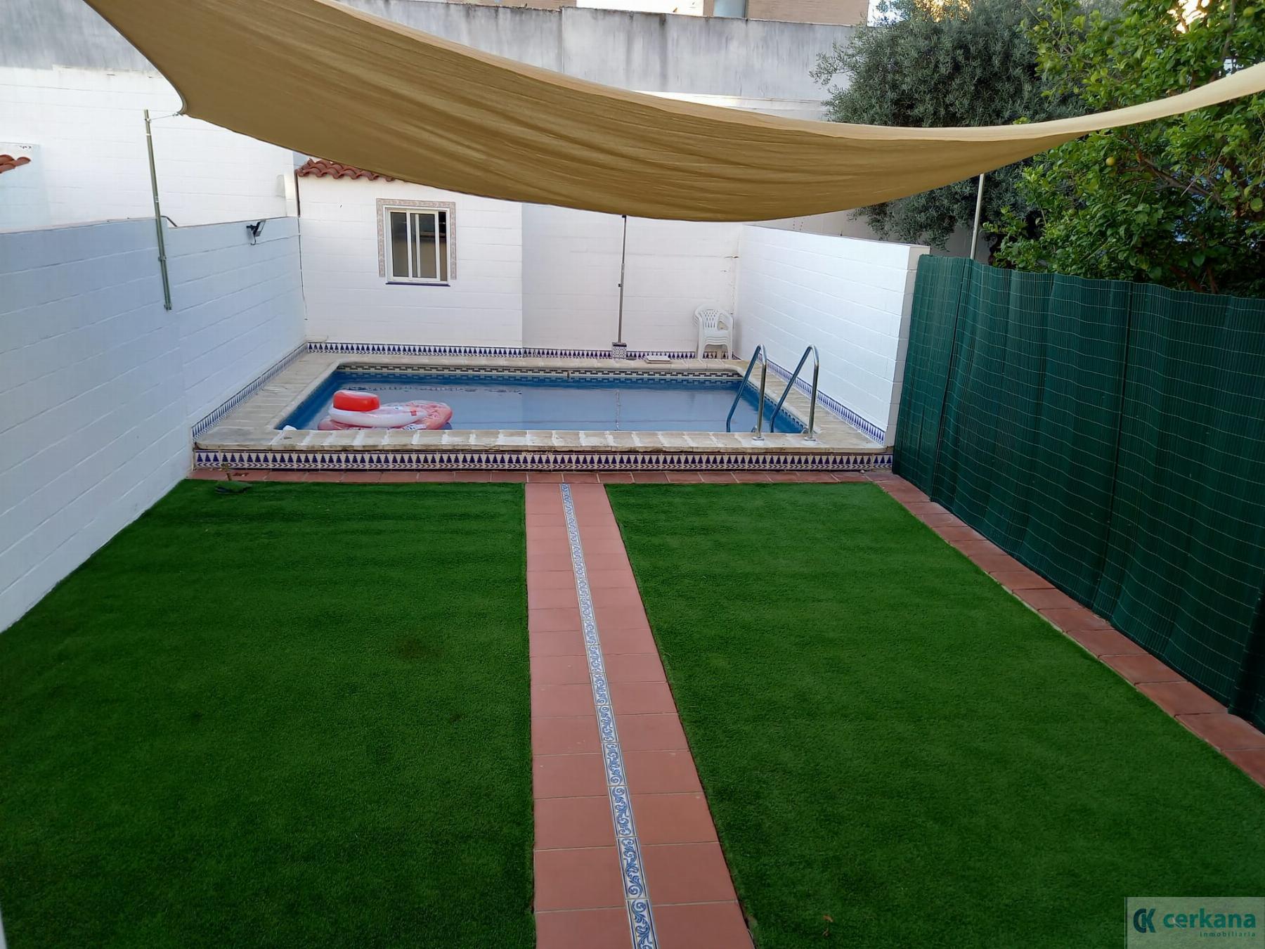 For rent of chalet in Gines