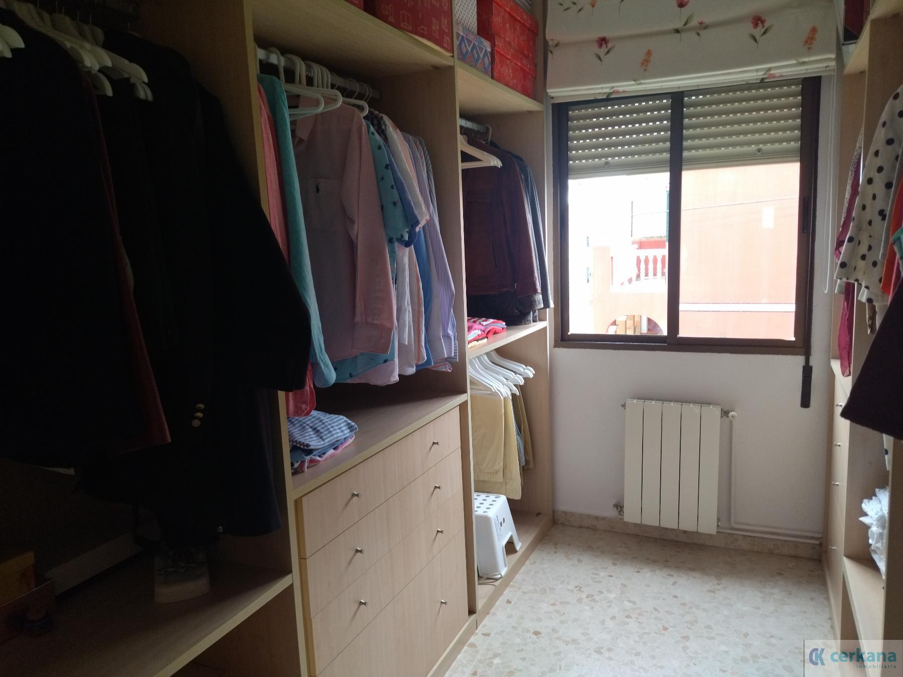For rent of chalet in Gines