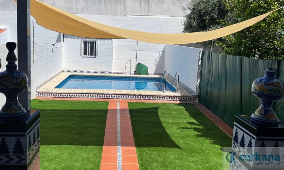 For rent of chalet in Gines