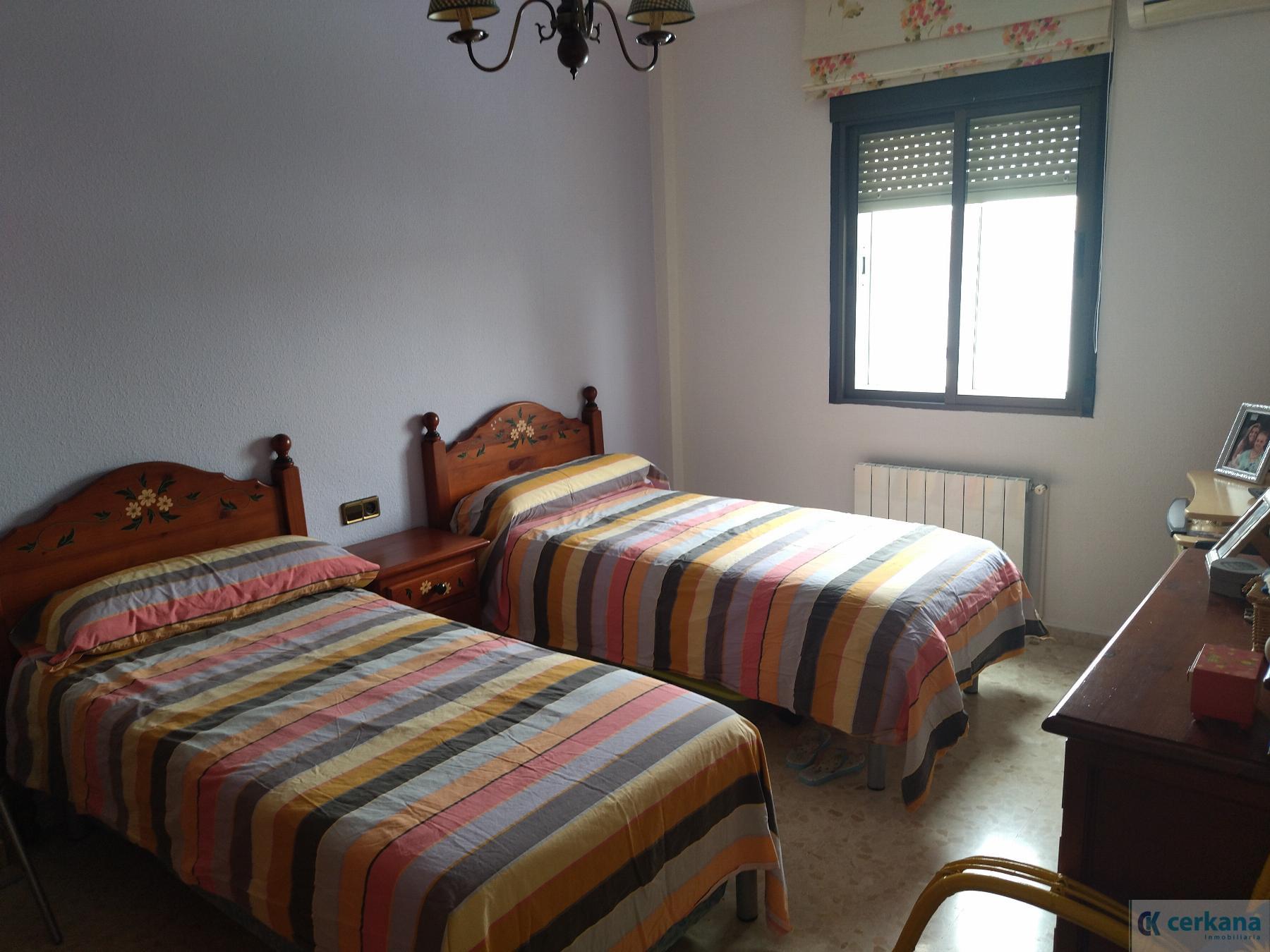 For rent of chalet in Gines